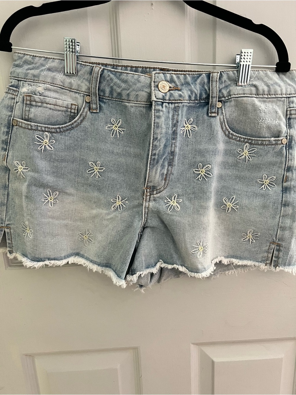 Altar'd State Light Wash Denim Shorts with Daisies